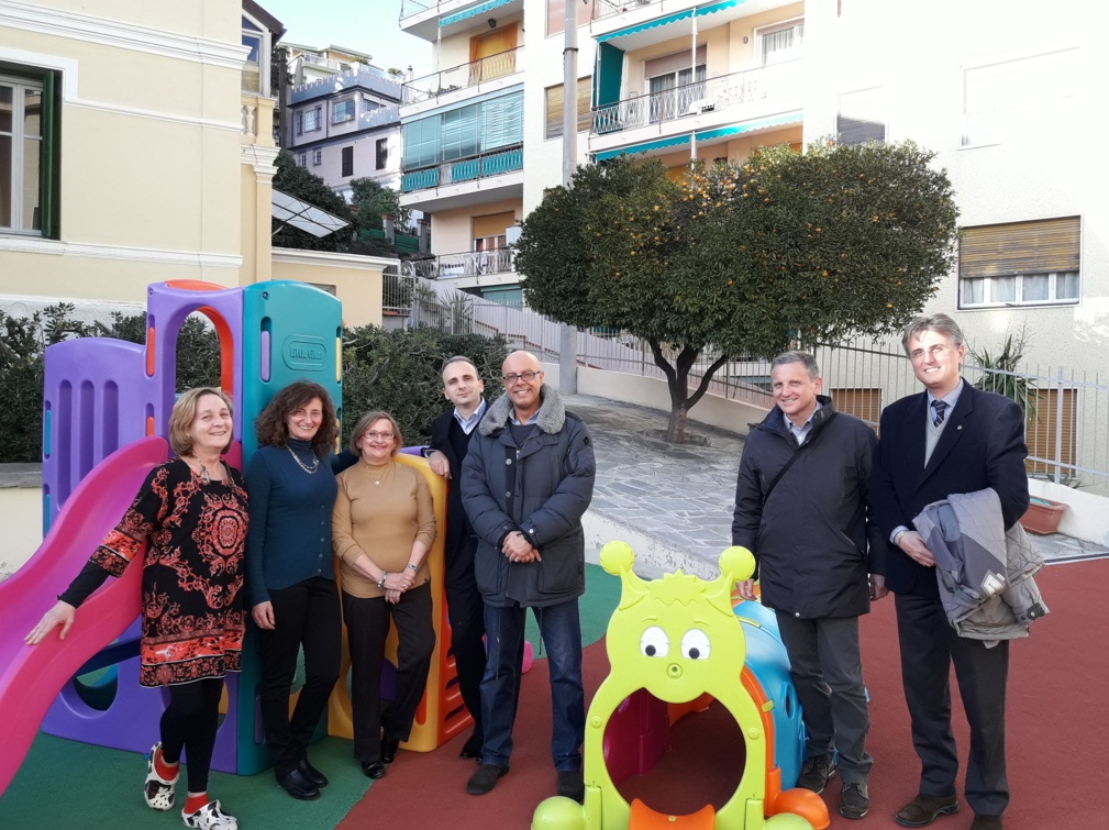 Scuola Elementare Montessori : Lions Club Host Sanremo regala giochi ai bambini