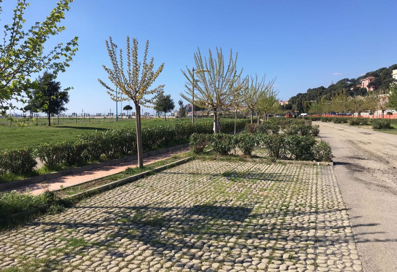 Sgombero di  camper dalla  zona Parco Urbano a Imperia