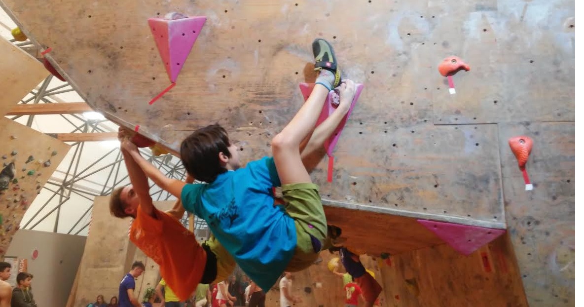Successo della giovane imperiese Viola Bergamelli nel campionato giovanile di arrampicata