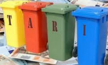 TARI: code infinite e tanti mugugni per gli aumenti della tassa sulla spazzatura