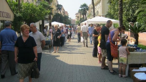 Torna “Bordighera città d’arte”: antiquariato e collezionismo per le vie della città
