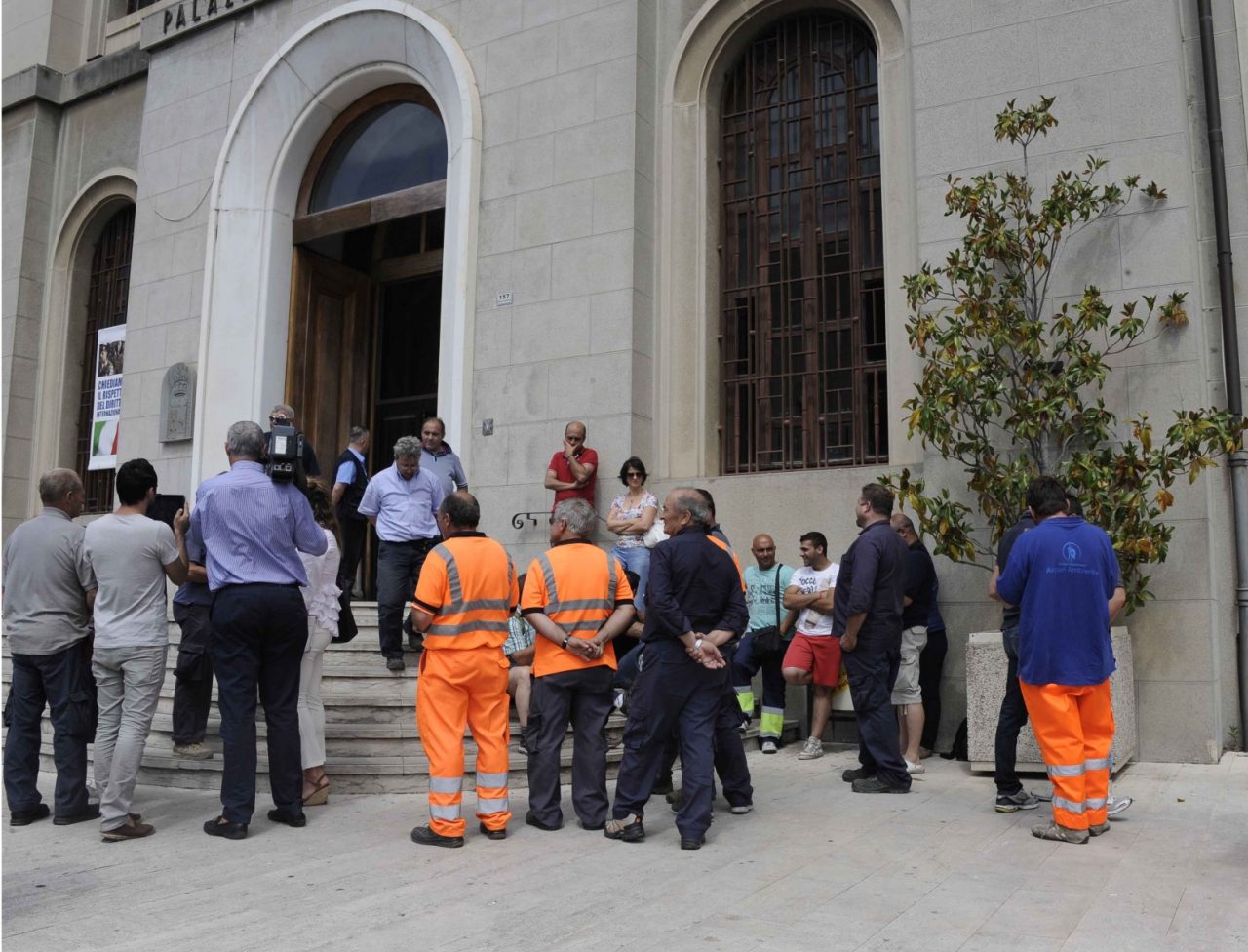 Tradeco: giudice scagiona Comune dal pagare il Tfr a 54 lavoratori, ma la difesa si oppone: “Non è vero”