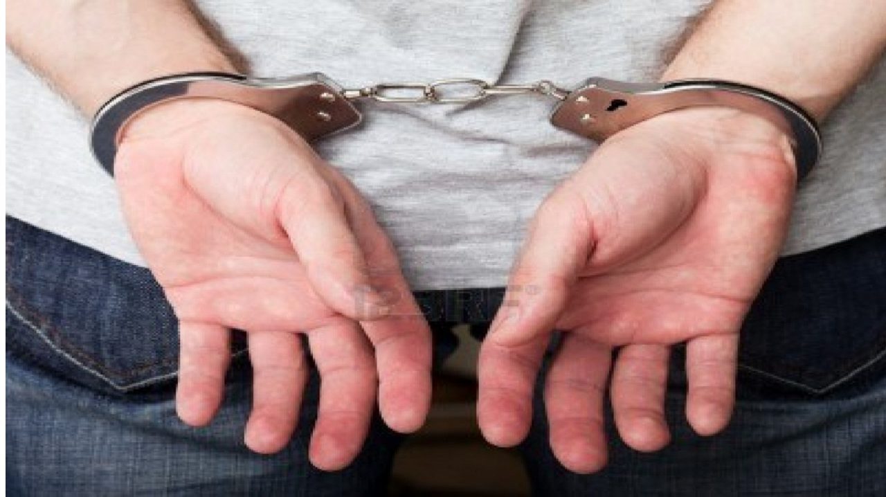 Detenuto scappa in manette dall’ospedale