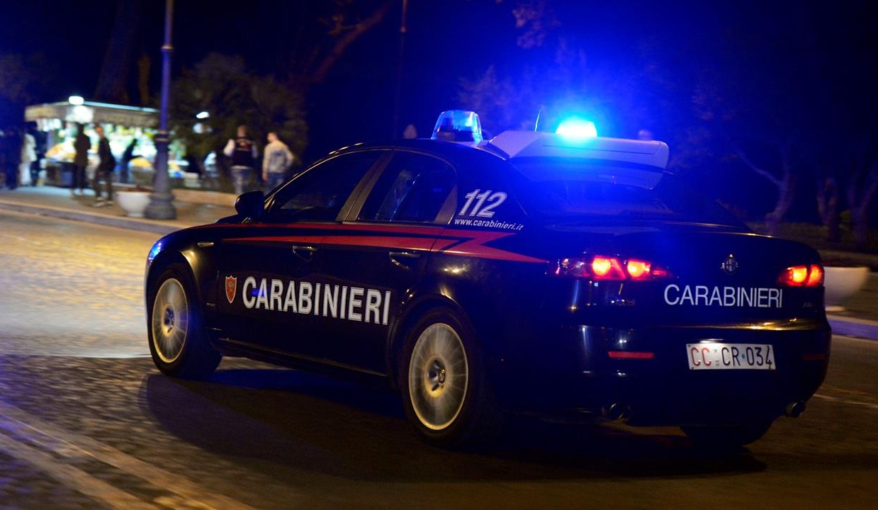 VENTIMIGLIA: CARABINIERI ARRESTANO PASSEUR CON 6 AFGANI (TRE MINORI) IN AUTO