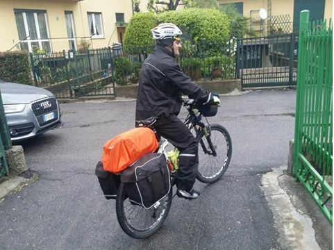 VENTIMIGLIA: “HO VISTO UN MIGRANTE IN SELLA ALLA BICI RUBATA AL CICLISTA COLTO DA INFARTO”
