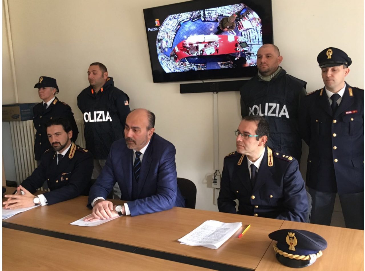 VENTIMIGLIA: RAPINAVANO SOTTO L’EFFETTO DELLA COCAINA: ARRESTATI I 2 BANDITI DI FARMACIE E SUPERMERCATI/ VIDEO E FOTO
