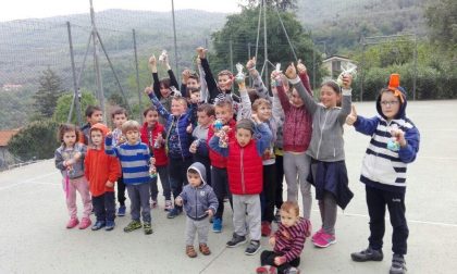 Venti bambini si sono sfidati nella "Caccia al tesoro pasquale a Villa Viani"