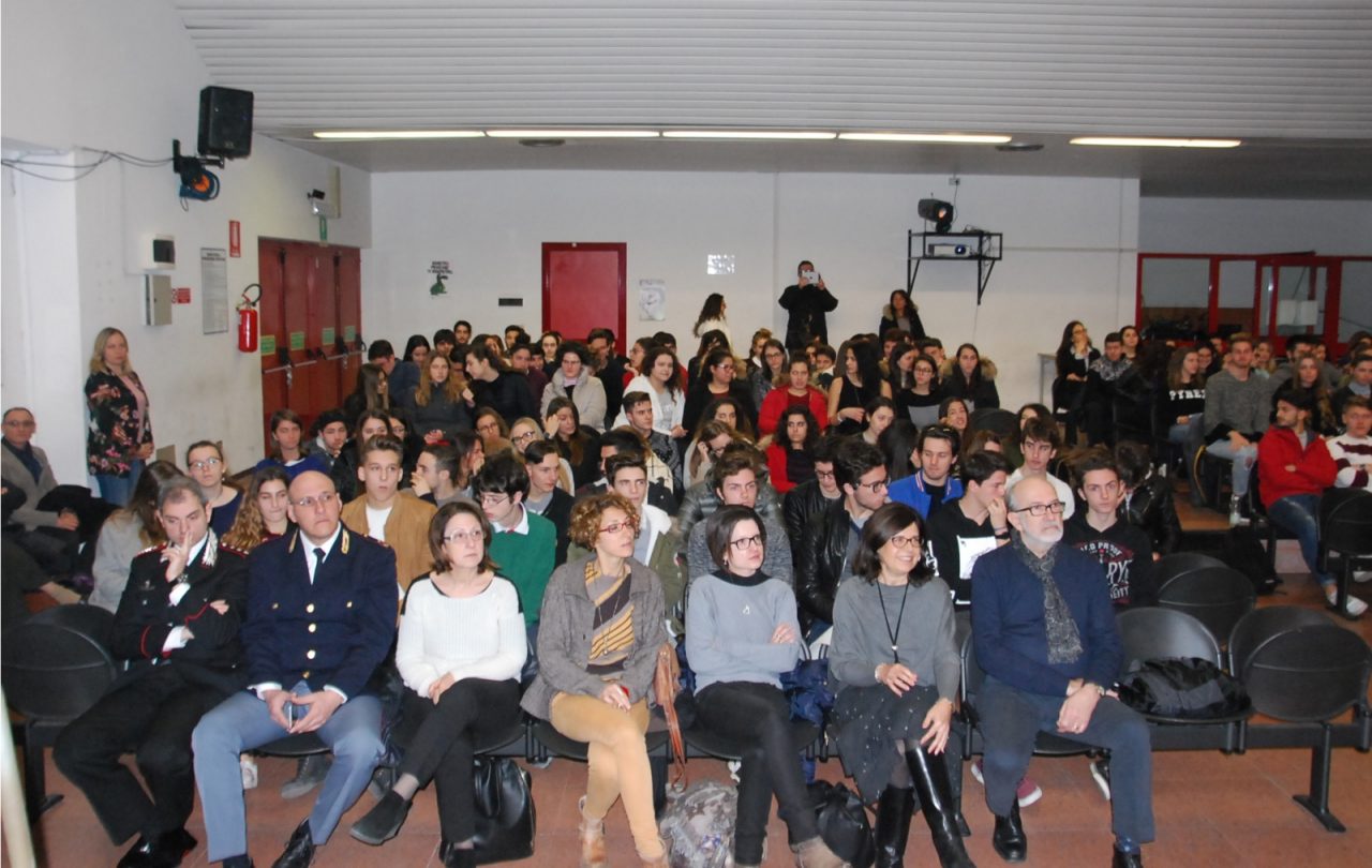 “Ventimiglia è un territorio difficile”, il Procuratore Pradella parla agli alunni del Liceo Aprosio