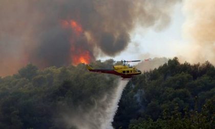 Inferno di fuoco in Costa Azzurra e var oltre 10mila evacuati