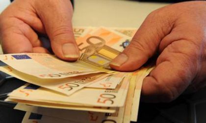 Truffa della "banconota nascosta": polizia smaschera 33enne a Ventimiglia