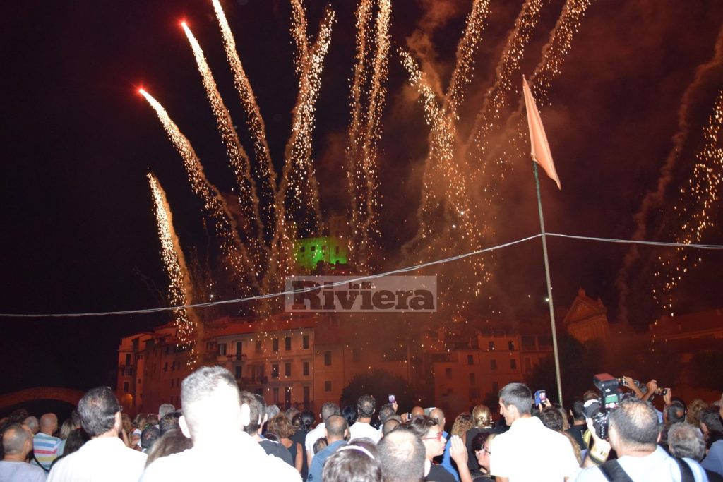 Dolceacqua fuochi di artificio agosto 2017 alberto di Monaco_04