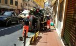 Tragedia sfiorata a Ventimiglia: auto si cappotta in via Cavour
