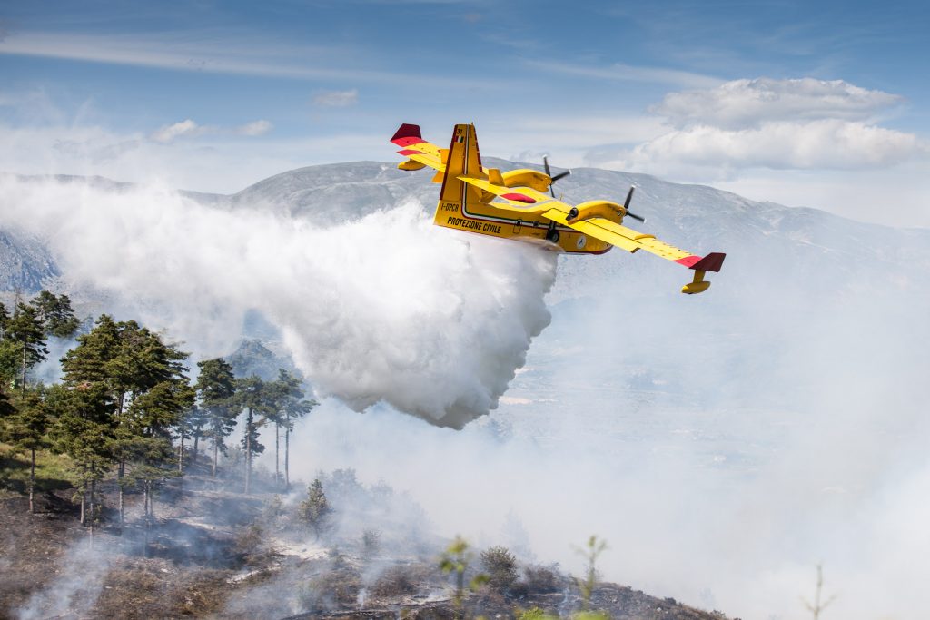 Incendio canadair generica