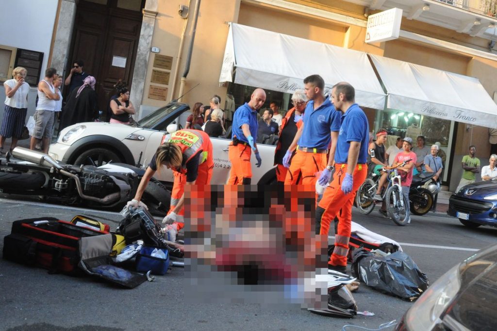 Incidente mortale Ventimiglia morto moto 26 agosto 2017_02