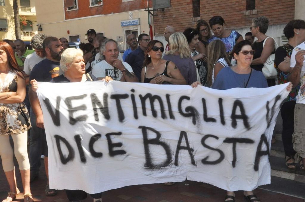 Manifestazione Debora Murante migranti Ventimiglia 12 agosto 2017_11