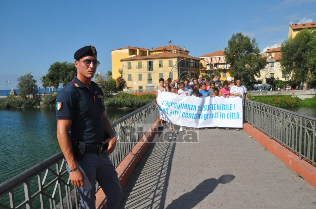 Manifestazione migranti Ventimiglia 9 agosto 2017_32