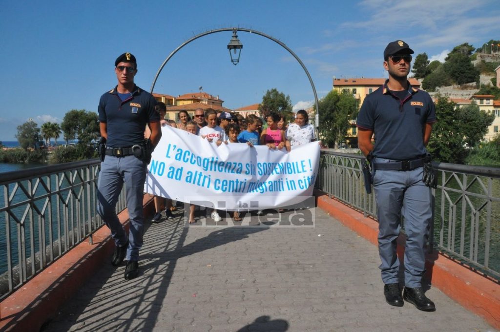 Manifestazione migranti Ventimiglia 9 agosto 2017_37