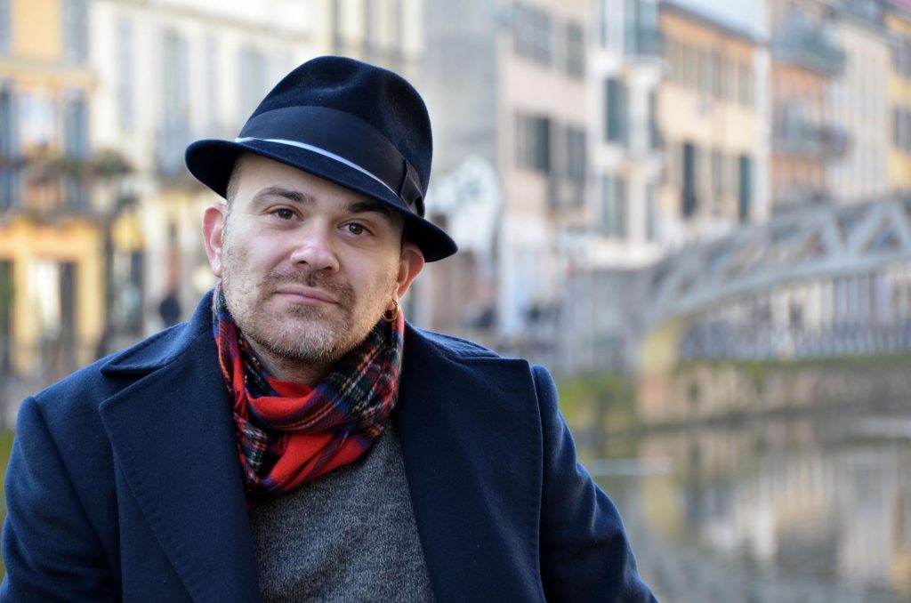 Happy hour con l’autore: appuntamento in piazzetta dei Ferri