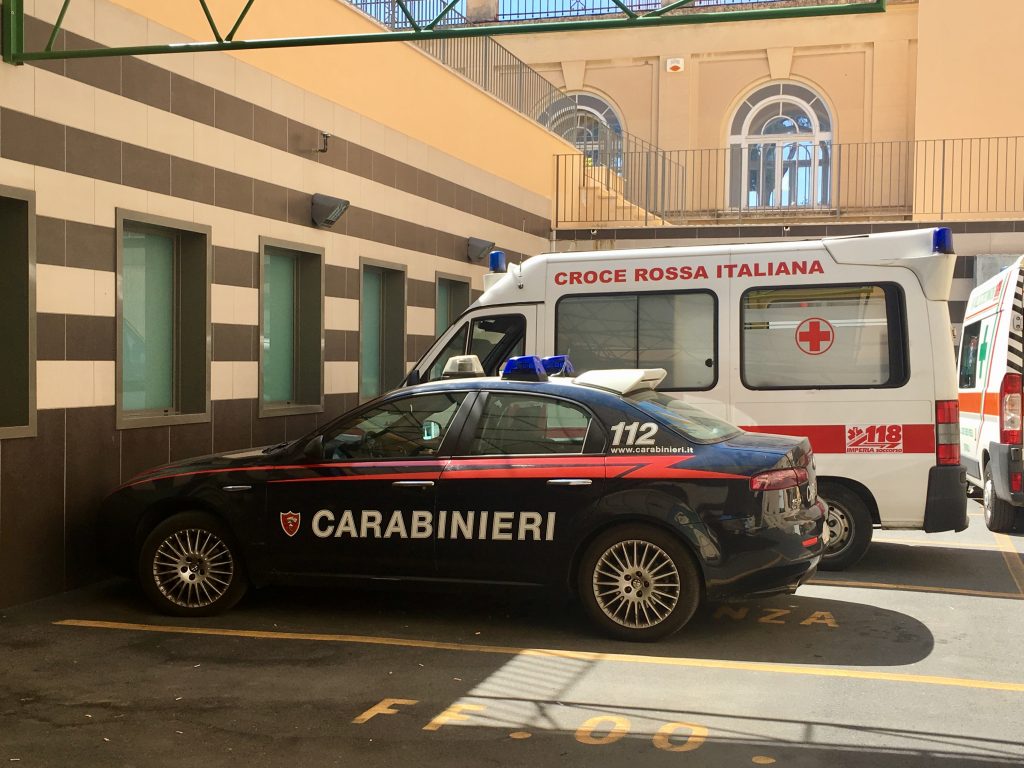 Carabinieri bimba in auto Sanremo