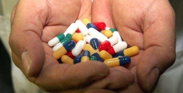 Cocktail di psicofarmaci in carcere: detenuto in “codice rosso” in ospedale