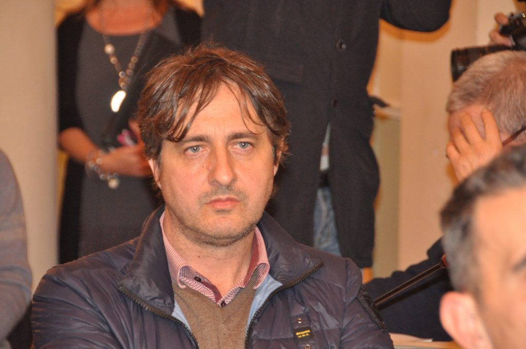 Partita di calcetto stasera a Camporosso: Comune contro migranti