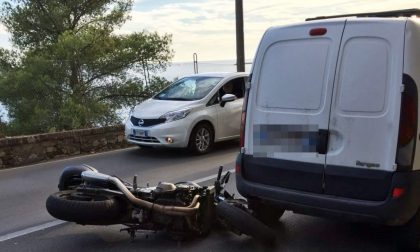 Scontro moto-furgone in via Serrati a Imperia