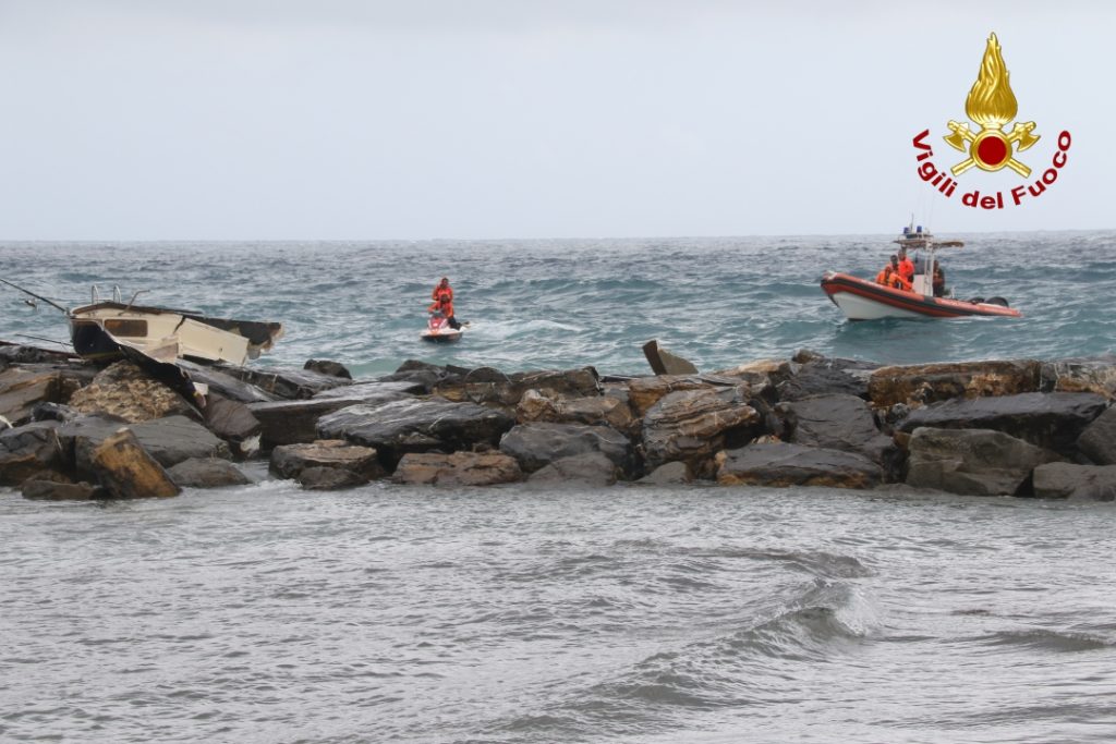 Ricerche disperso in mare Arma di Taggia6