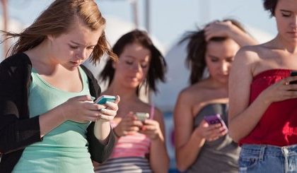 Molestie online in Liguria: 1 adolescente su 10 dichiara di essere stato infastidito da adulti su internet
