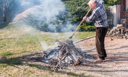 Cessato pericolo incendi, si può tornare a bruciare i residui vegetali nelle campagne