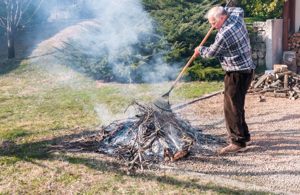 Cessato pericolo incendi, si può tornare a bruciare i residui vegetali nelle campagne