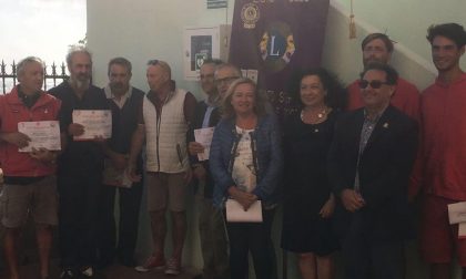 Il Lions di Riva e Santo Stefano diploma sei volontari all'uso corretto del defibrillatore