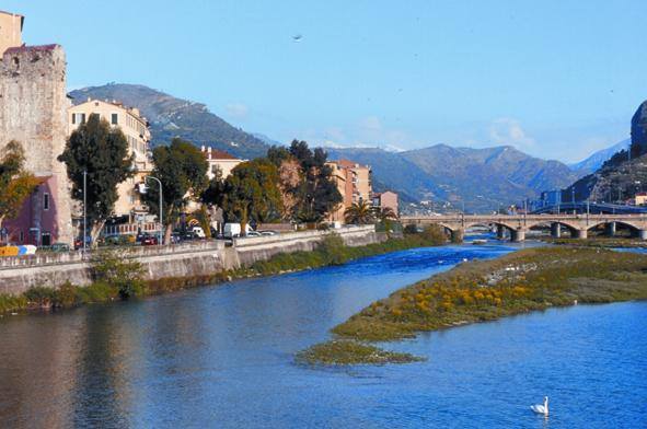 Viaggio alla scoperta delle mura storiche di Ventimiglia, appuntamento sabato mattina