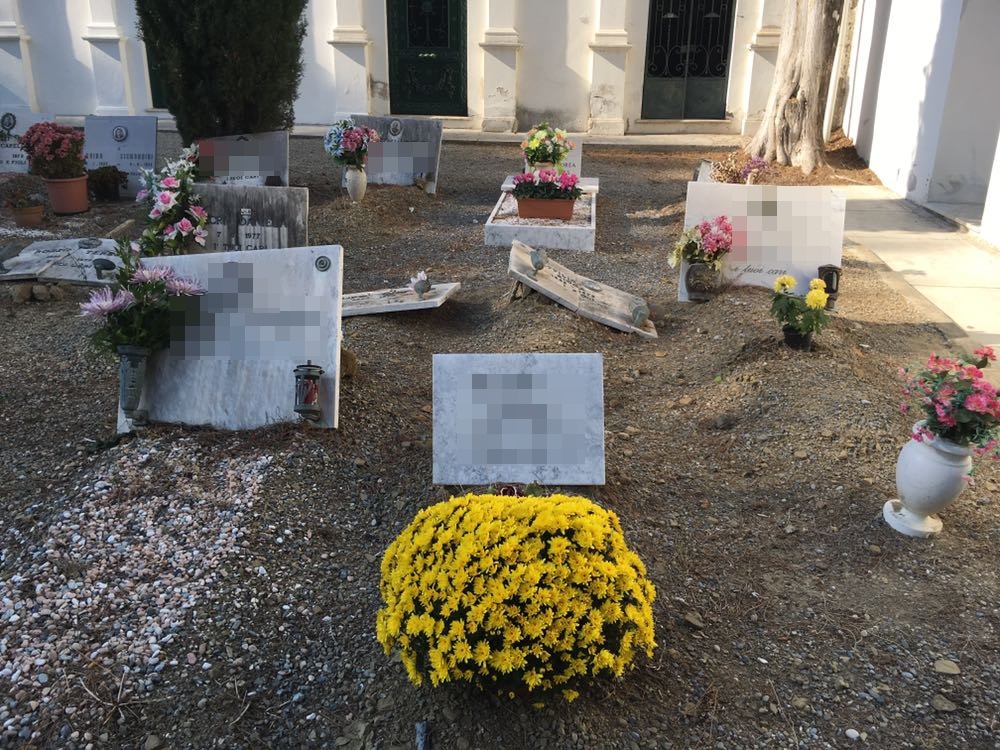 Cimitero Latte Ventimiglia abbandonato