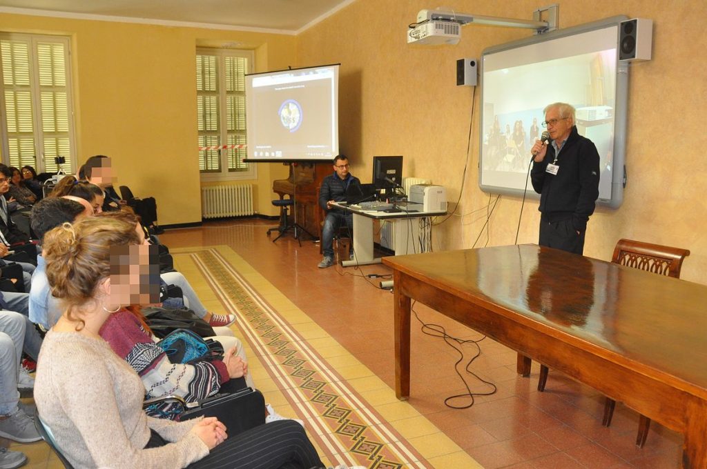 Collegamento astrounata Nespoli 28 ottobre 2017 Sanremo Liceo Cassini_02