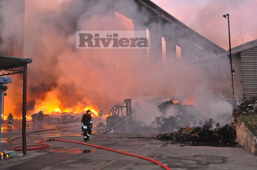 Incendio deposito Del Gratta Valle Armea 25 ottobre 2017_06