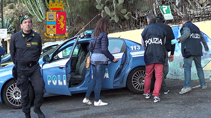 Merce Contraffatta Ventimiglia Polizia1
