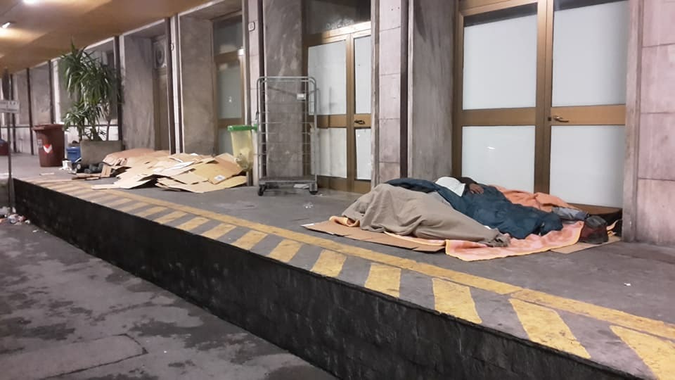 Migranti Stazione Ventimiglia degrado