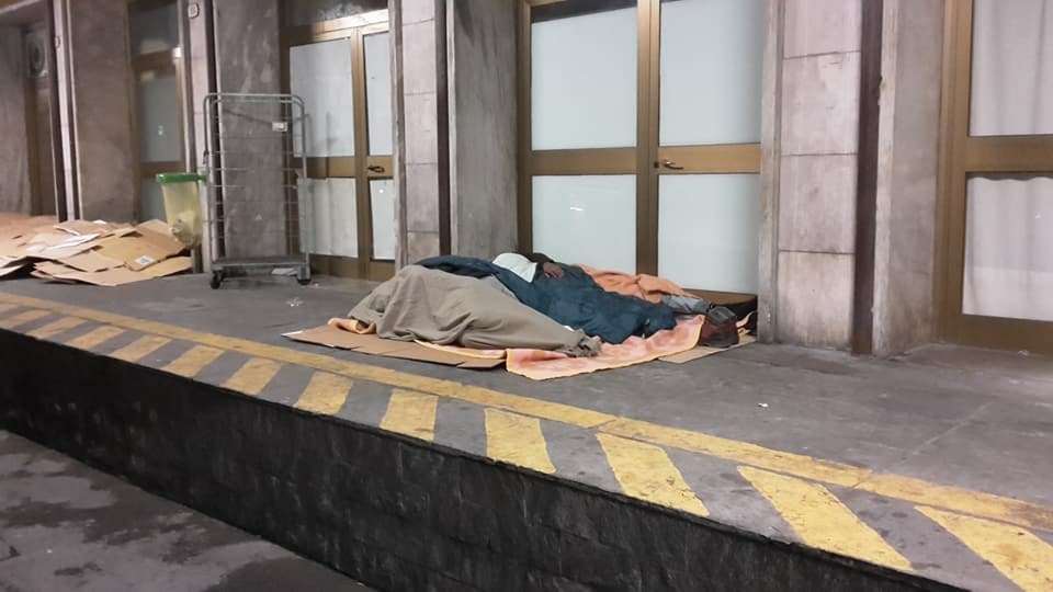 Migranti Stazione Ventimiglia degrado_02