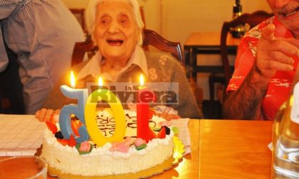 Addio a Elvira, 105 anni, la nonnina social "reginetta" di Facebook