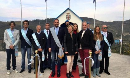 Seborga: inaugurata garitta all'ingresso del Paese. L'ha donata coppia di bavaresi