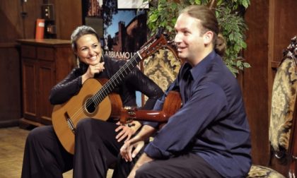 Gratis stasera al Casinò le esibizioni delle star della chitarra Marco Tamayo e Anabel Montesinos, coppia sul palco e nella vita