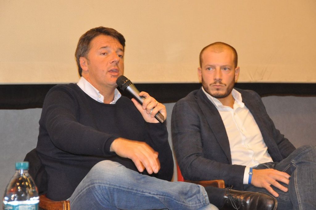 Renzi smaschera l’asse Minniti-Ioculano da un braccialetto “interista”/ VIDEO