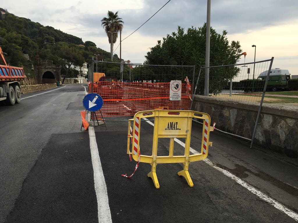 Tubo rotto, Golfo Dianese senza acqua fino a oggi pomeriggio