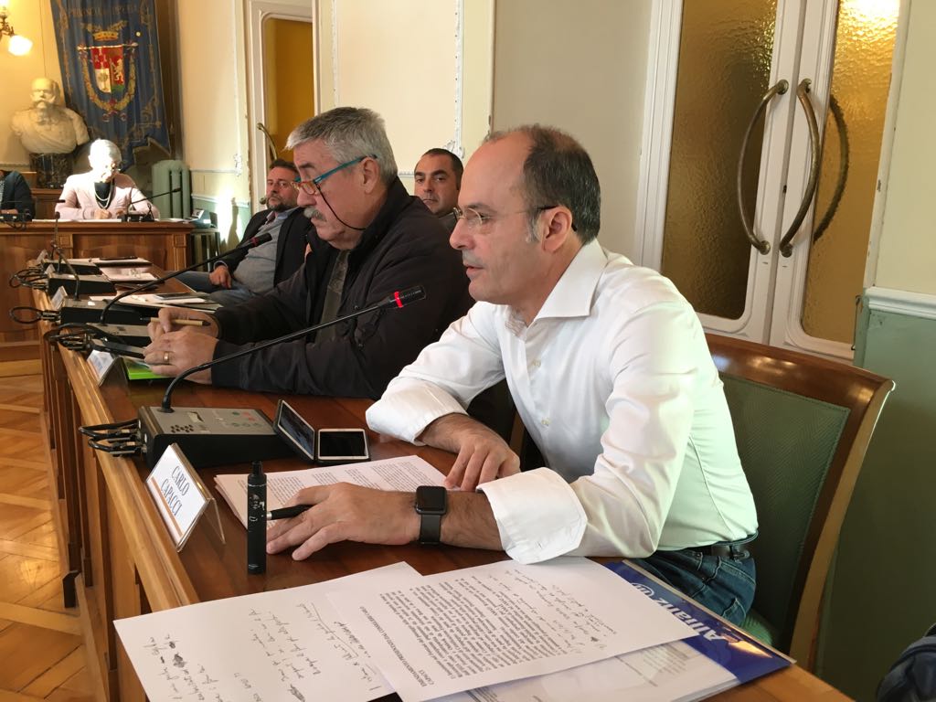 Crisi politica a Imperia, ore decisive per il sindaco Carlo Capacci