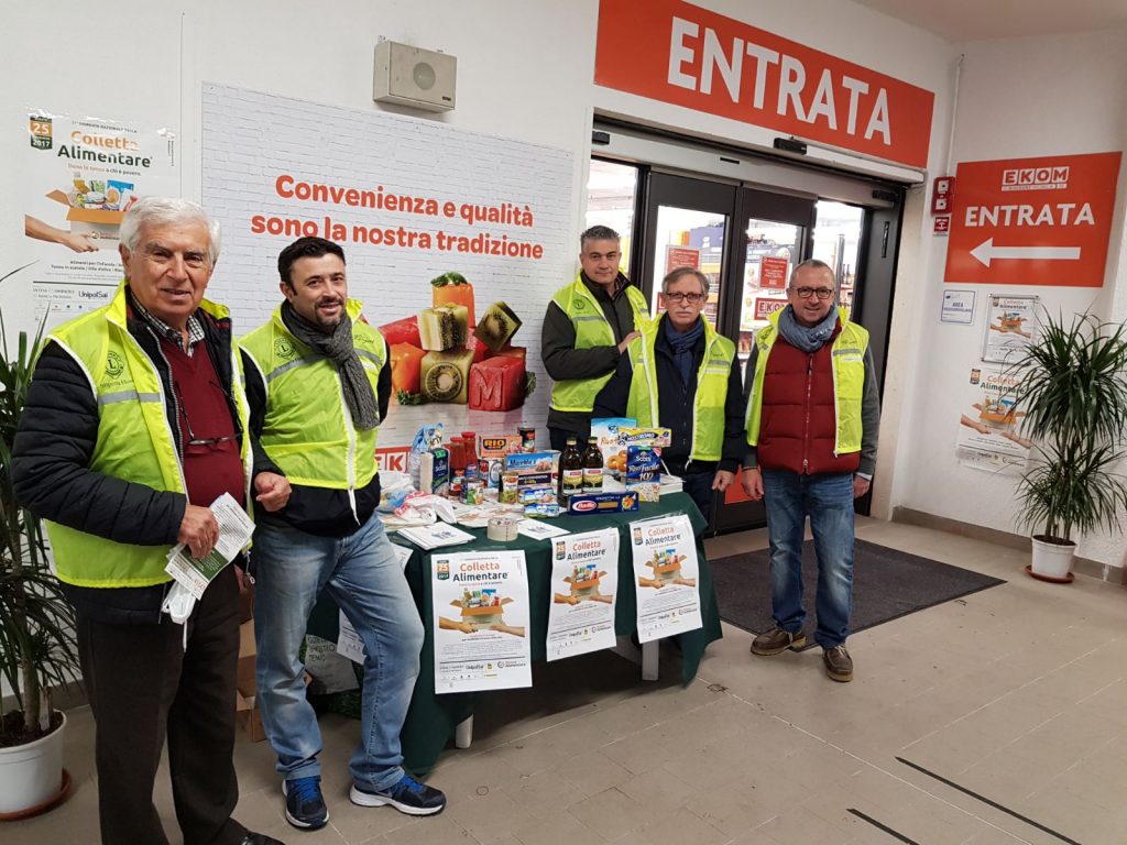 Maxi raccolta alimentare dei Lions a Imperia