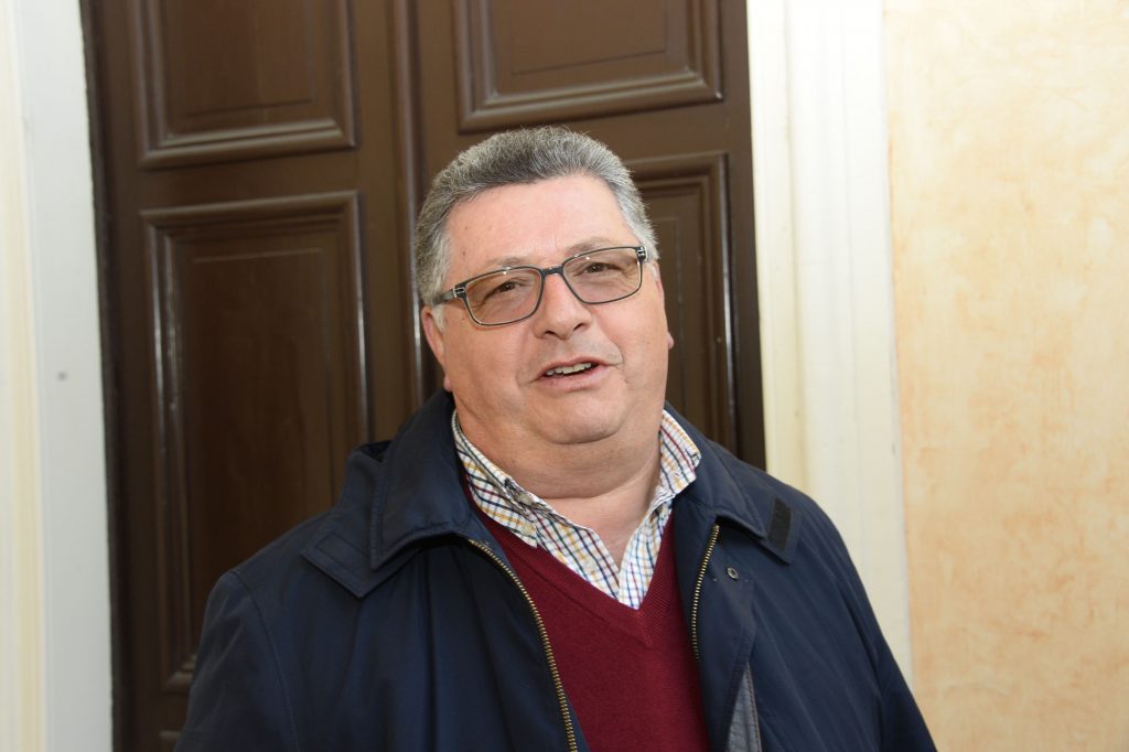 Assessori in carica fino alla giunta di giovedì poi le dimissioni: “Il Pd è fuori dalla maggioranza”