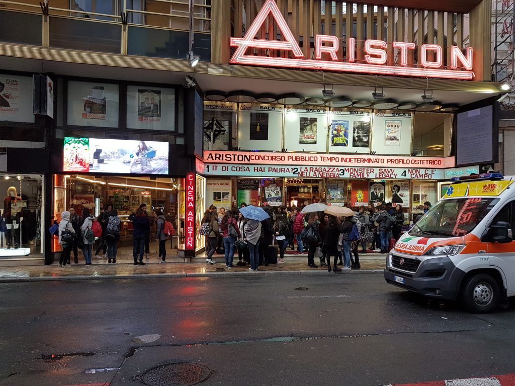 In 200 all’Ariston per la prova pratica del concorso per ostetrici