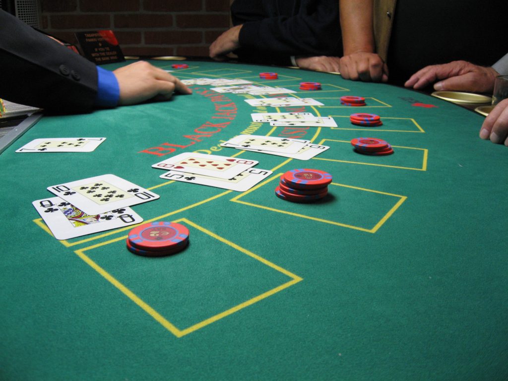 Gara di Black Jack al casinò domani sera: 10mila euro in palio