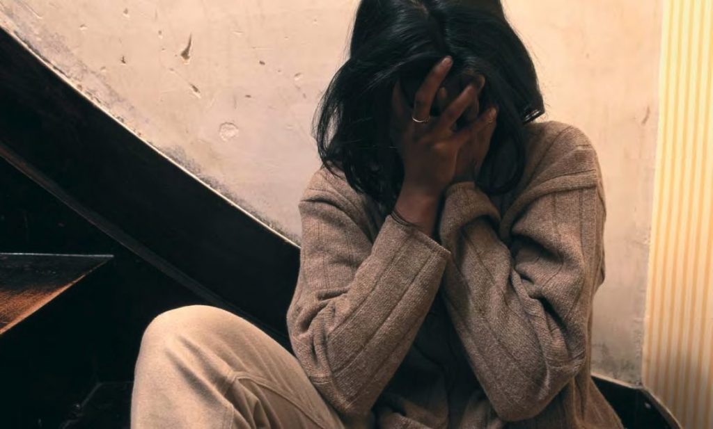 “Se non mi dai i soldi pubblico il tuo diario hard” arrestato musicista ex amante di una commerciante