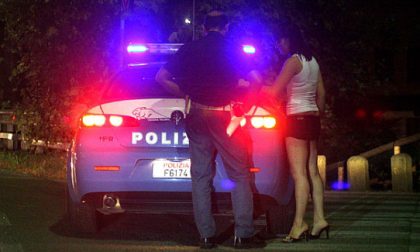 Accoltellata ai Tre Ponti, inquirenti non credono alla versione della prostituta aggredita